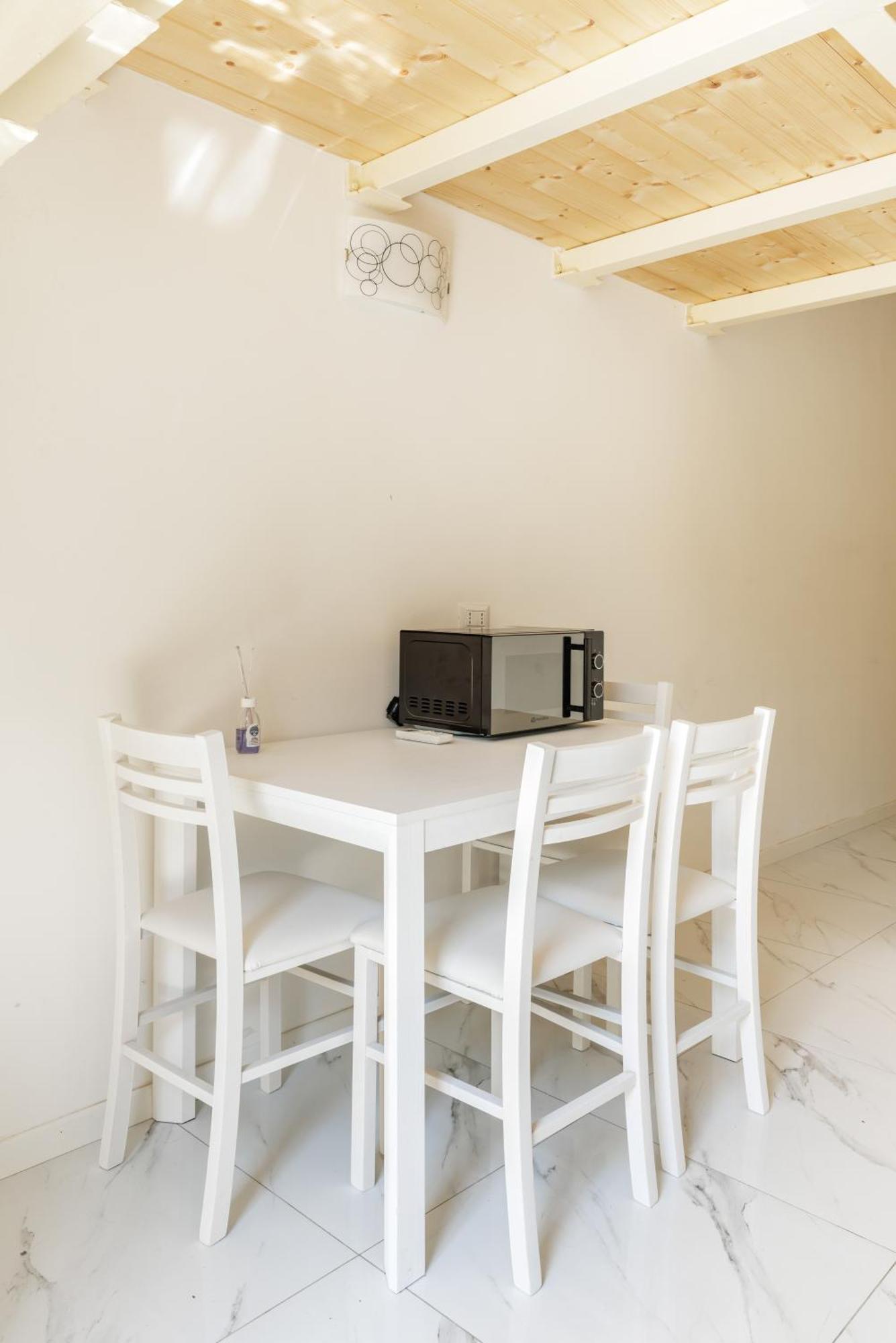 Cozy 2 Bedrooms, 10 Min For Centre, 3 From Linate Appartement Milan