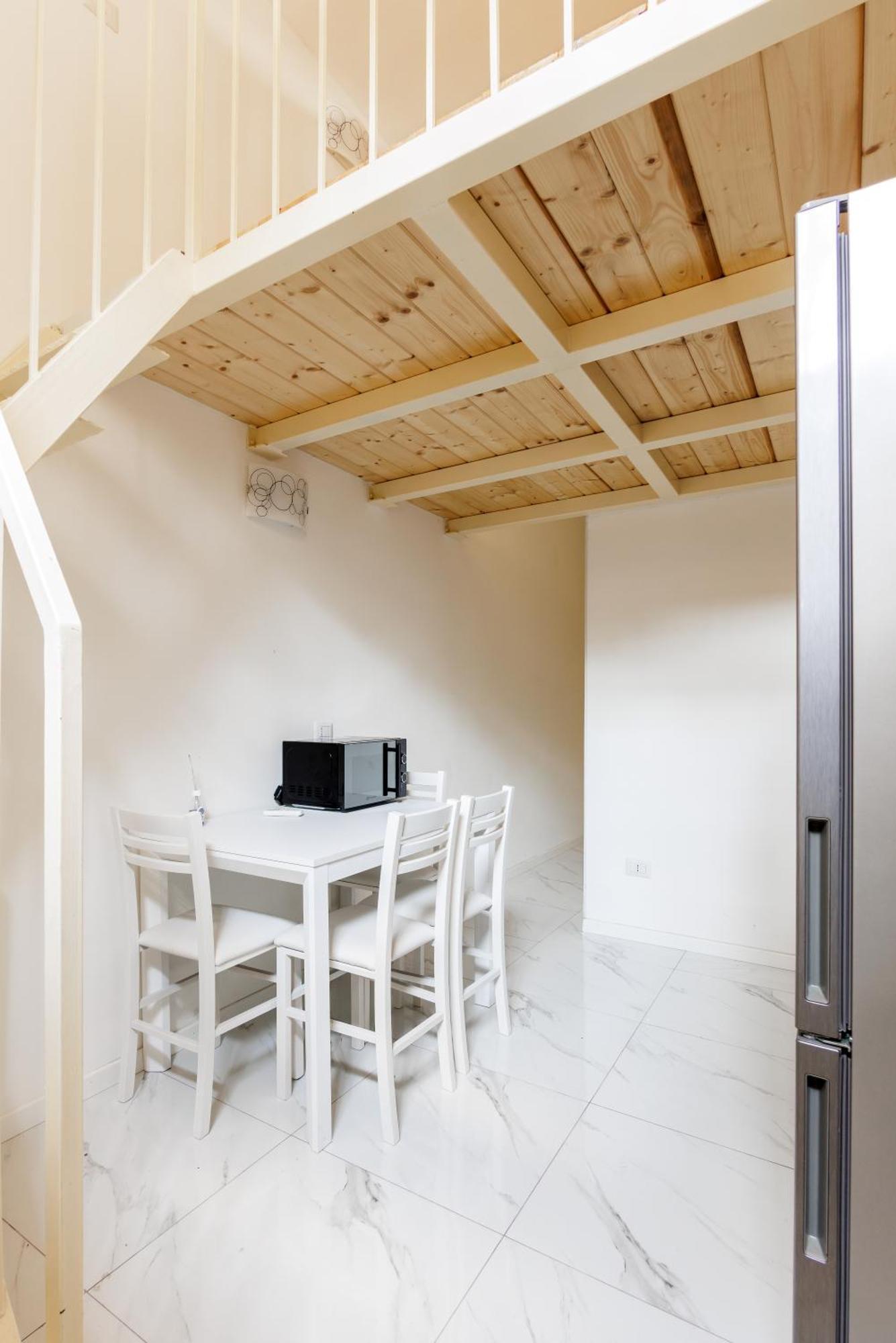 Cozy 2 Bedrooms, 10 Min For Centre, 3 From Linate Milano